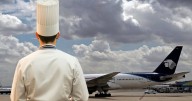 ‘Sirvió para que me reembolsaran’: Chef Édgar Núñez resuelve problema por boletos de avión