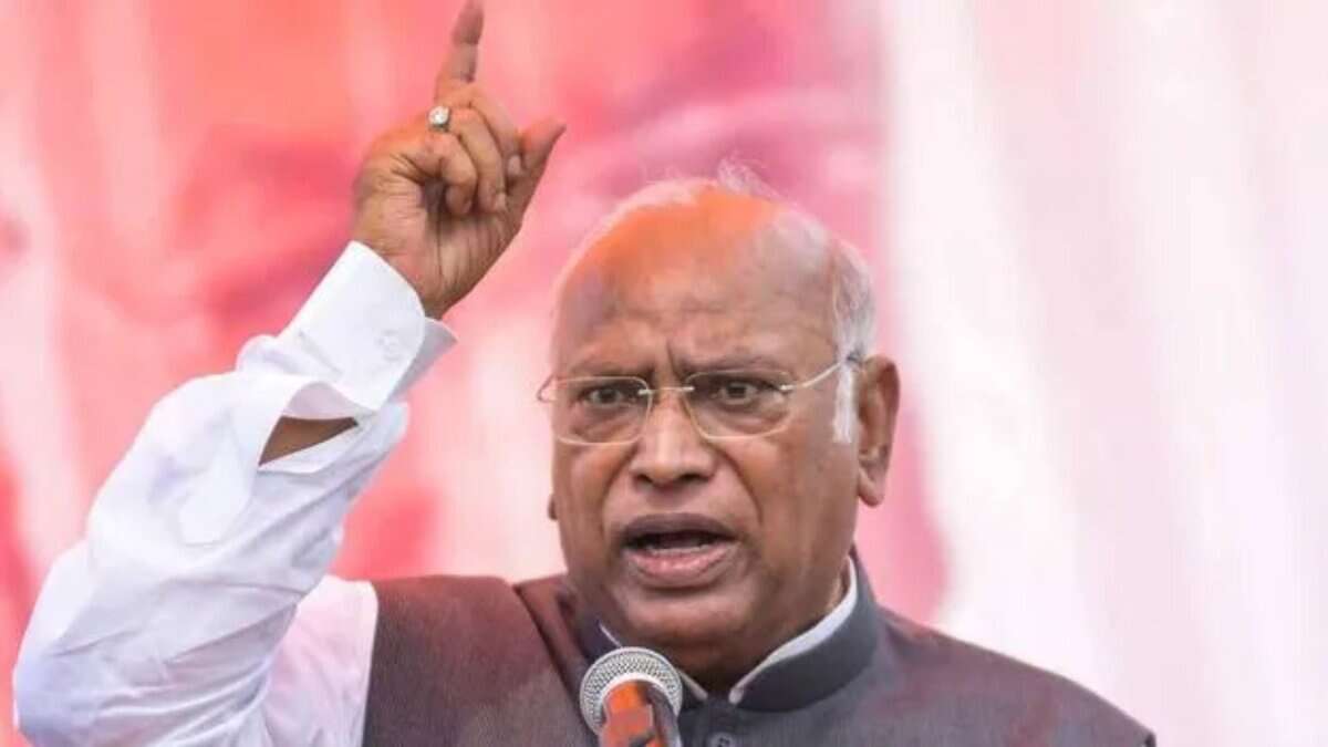 Bihar polls would mark beginning of end of Modi govt’s ‘corrupt’ rule: Kharge