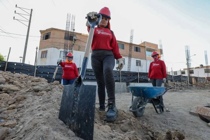 Programa Llamkasun genera más de 15,000 empleos temporales en la región Lambayeque