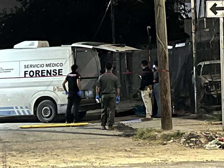 Vecinos descubren bulto con un cuerpo en la Hidalgo