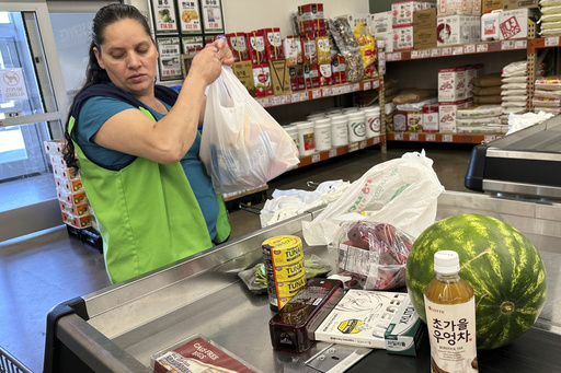 Fed's favored inflation gauge accelerates slightly in August