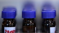 Retiran lotes de conocido producto farmacéutico para tratar dolores bucales: Posee "parámetro inaceptable" de benzocaína