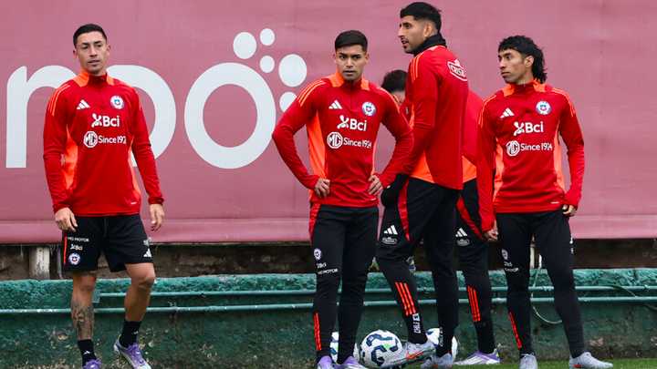 La Roja aterrizó en Río de Janeiro para su duelo ante Brasil por Clasificatorias