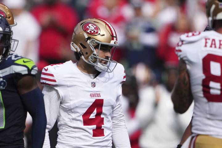 Kyle Shanahan says 'no question' Jake Moody will remain 49ers' kicker after struggling in opener