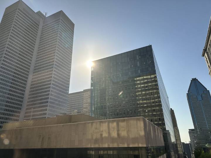 Sunny weekend ahead for Montrealers: Feeling more like summer than fall