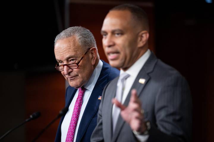 Trump-Democrats meeting drama fuels risk of shutdown