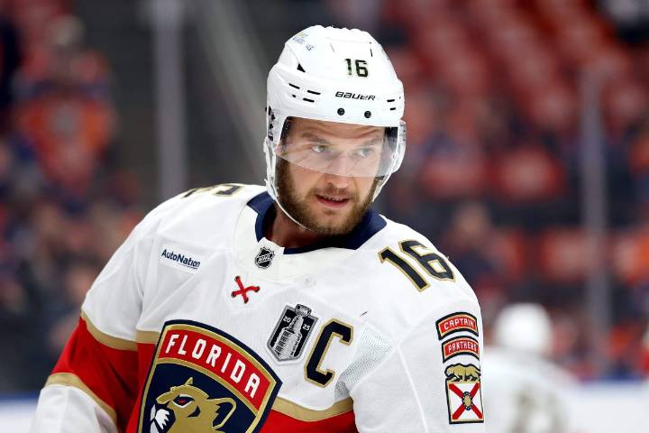 Panthers' Aleksander Barkov helped off ice after suffering injury at training camp