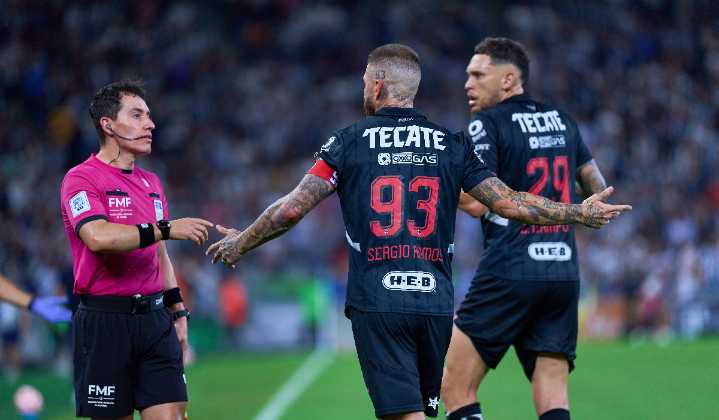“Esto es gol de Ramos”: El cantante Guerrero criticó el arbitraje del Rayados vs Santos