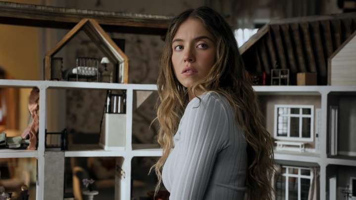 The Trailer For The Housemaid Movie Is Finally Here, And It's Just The Right Amount Of Dramatic And Chilling