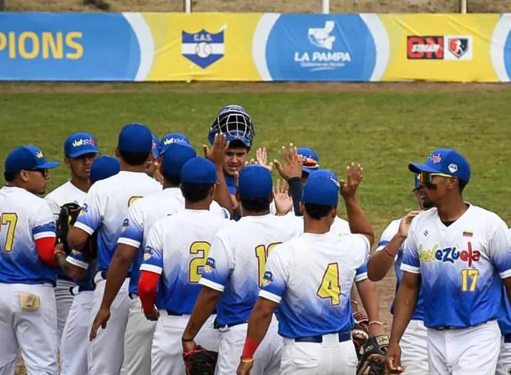 Venezuela y México igualan en el Panamericano de softbol U23