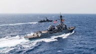 Pentágono confirma que dos aviones militares de Venezuela sobrevolaron uno de los destructores desplegados por Estados Unidos en el Caribe