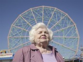 Review: Friendship, grief and June Squibb in ‘Eleanor the Great’