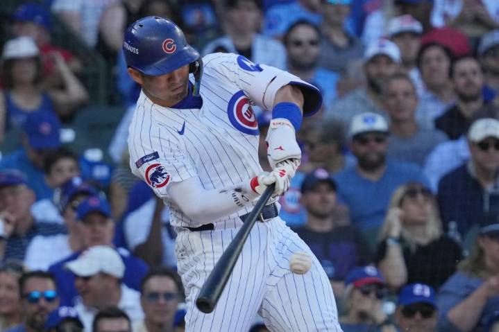 MLB playoffs: Suzuki and Kelly hit back-to-back homers as the Cubs top the Padres 3