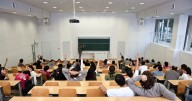 Estas son las tres carreras profesionales con mejores salarios y que muy pocos estudian en Colombia