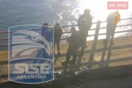 NUEVAS DEMORAS! Operativo policial ante intento de suicidio el Puente Chaco Corrientes