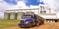 El Gobierno libera la negociación de tarifas en el transporte automotor de granos