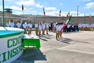 Entregan uniformes a escolta y banda de guerra de La Pila