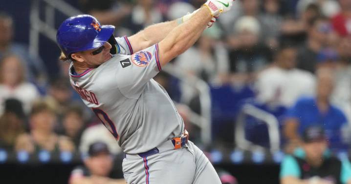 Alonso and Holmes lead Mets past Marlins 5-0 to push NL wild-card race to final day of season