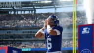 Jaxson Dart caps opening drive with first NFL TD