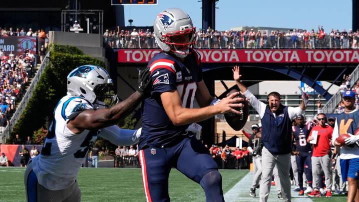 Maye's near-perfect passer rating leads Patriots to crushing win over Panthers