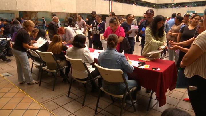 Falta de espacios complica trámite de la doble nacionalidad en Tijuana