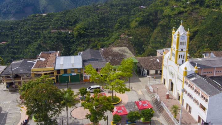 El pueblo del Valle del Cauca considerado como la ‘puerta de entrada’, un lugar con miradores y bellos paisajes