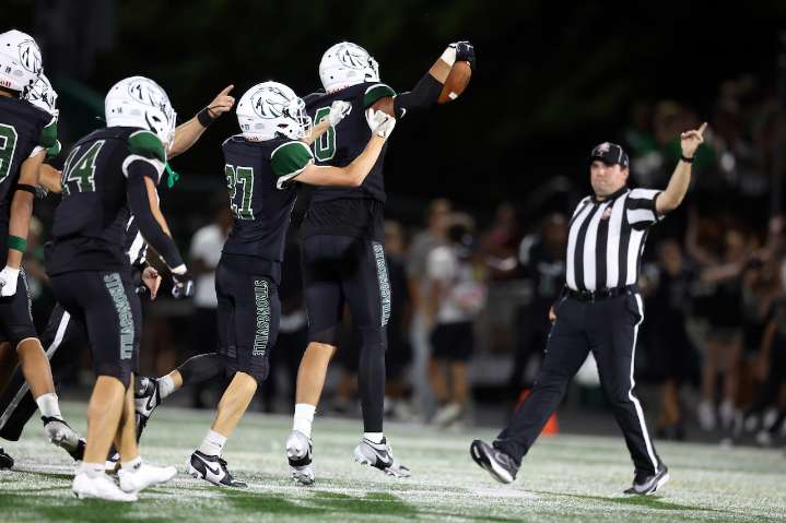 Strongsville vs. Euclid football: Mustangs turn things around in the third quarter for 27