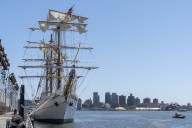 Buque Cuauhtémoc retoma operaciones con zarpe simbólico en Nueva York