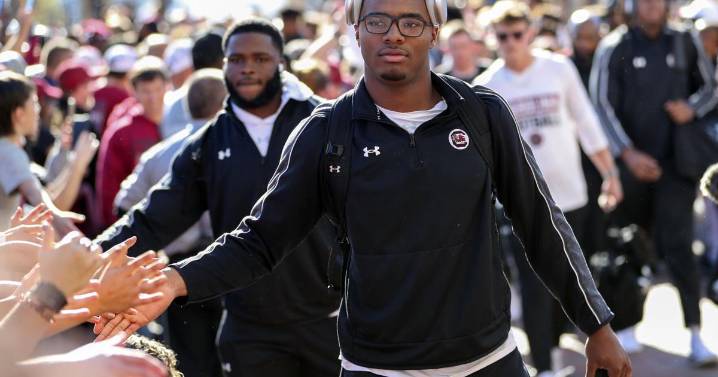 Mizzou preps to face LaNorris Sellers despite South Carolina QB's unclear status