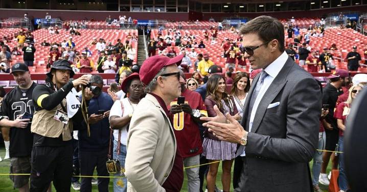 Tom Brady's dual roles as Fox Sports NFL analyst, Raiders limited owner continue to raise questions