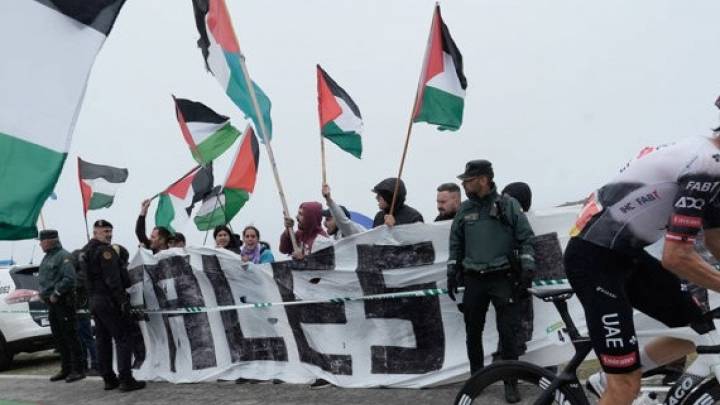 Las protestas propalestinas amenazan las últimas etapas de la  Vuelta Ciclista a España