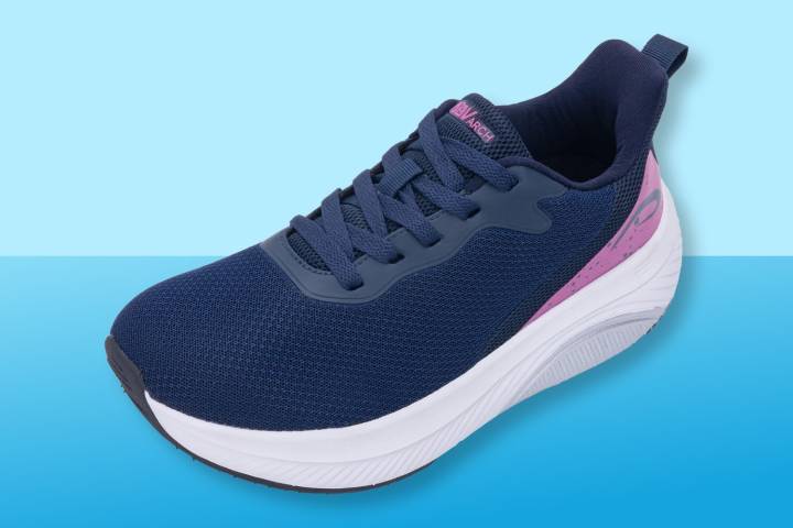 Amazon Shoppers with Wide Feet Prefer These $30 Sneakers to Hoka Shoes