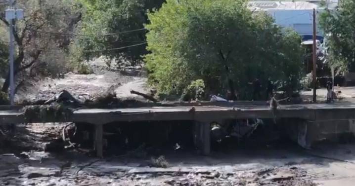 4 dead after flooding in Arizona, including in historic mining town