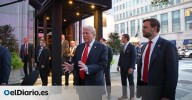 "Eres el Hitler de nuestro tiempo": así es recibido Trump en las calles de Washington durante una salida nocturna para presumir de "ley y orden"