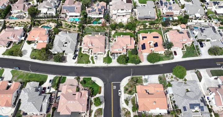 Mortgage rates haven’t been this low in nearly a year. Thank the Fed