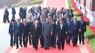 China exhibe su poder militar en un desfile ante Vladímir Putin y Kim Jong Un que no gusta a Trump