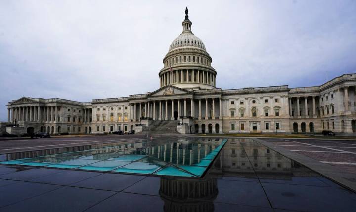 Subcomité del Congreso considera drásticos recortes en educación y salud