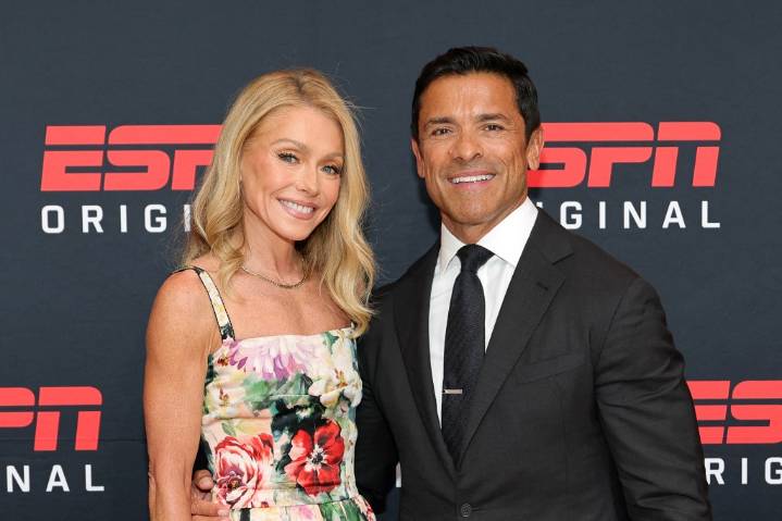 Kelly Ripa and Mark Consuelos weigh in on Kimmel in rare move