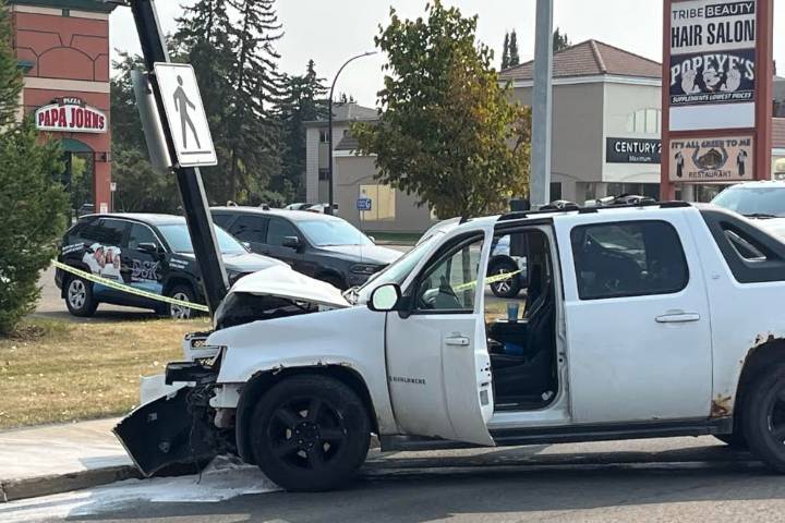 Numerous charges laid following Gaetz Avenue crash