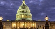Republicans, Democrats fight to avoid US govt shutdown