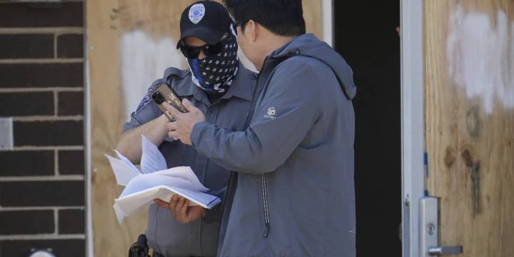 New Chicago immigration operation prompts confusion as city braces for federal intervention