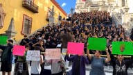 Se manifiestan estudiantes de artes por Iconoclasia, exposición retirada de la UG