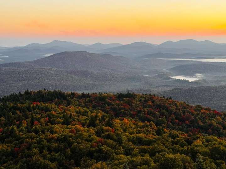 Fall colors will put on a stunning show this weekend in these breathtaking Upstate NY spots