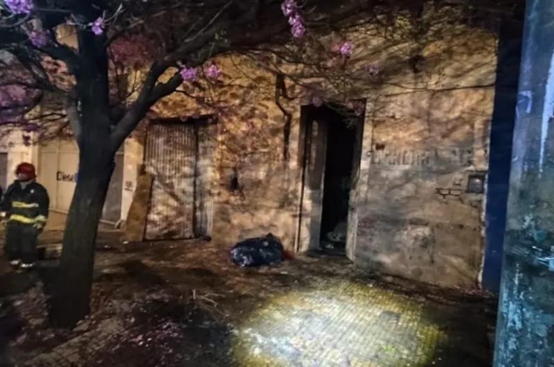 Tragedia: un abuelo y sus dos nietos murieron en un incendio