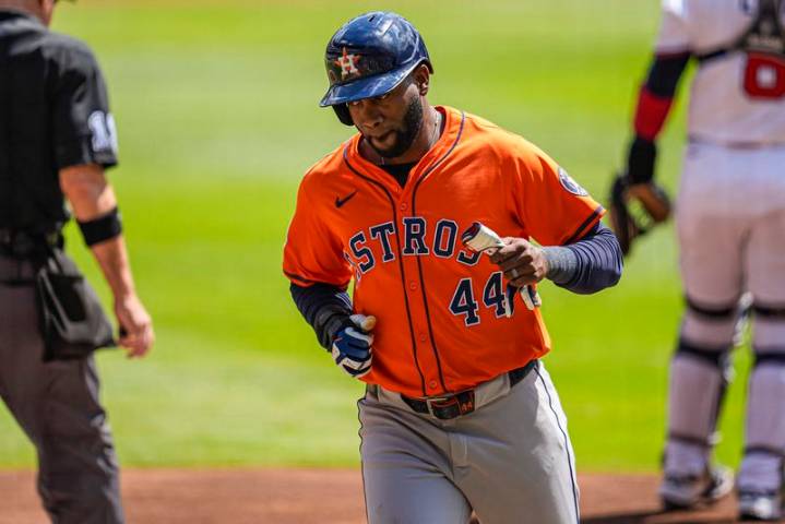 Astros' Yordan Alvarez (ankle sprain) exits vs. Rangers