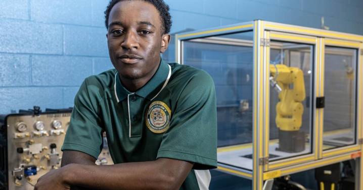 Darius Chukwuemeka is a valedictorian frontrunner