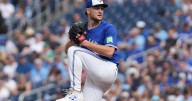 Blue Jays beat Rays 5-1 to stay atop AL East, sending division race to season's final day