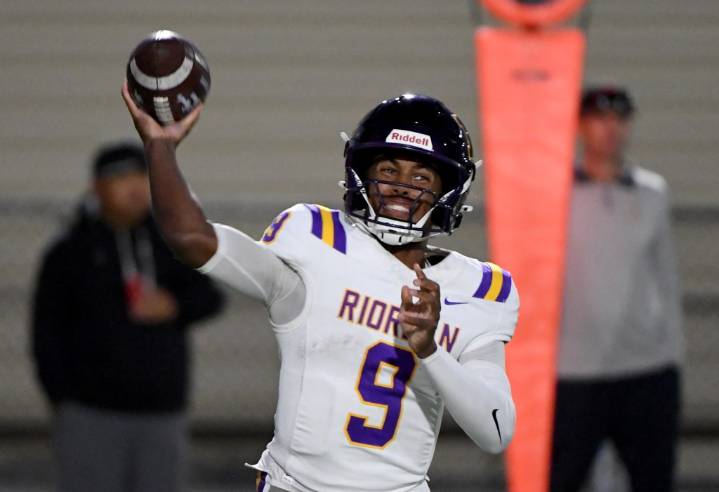 High school football 2025: Friday’s Week 5 scores, Saturday’s schedule