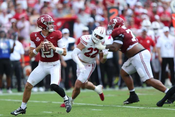 The epic block you might have missed in Alabama’s win over Wisconsin