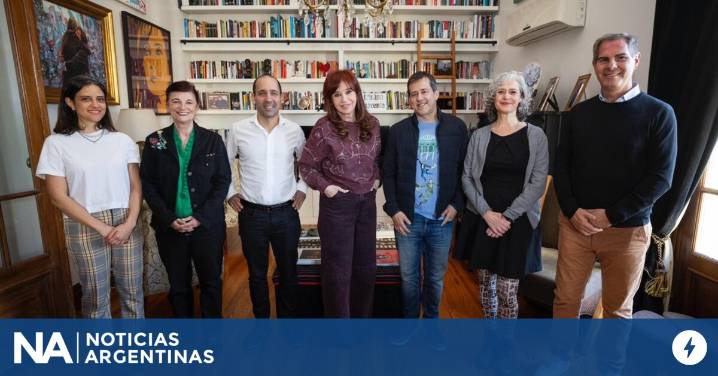 Cristina Kirchner se reunió con los candidatos de Fuerza Patria en la Ciudad de Buenos Aires